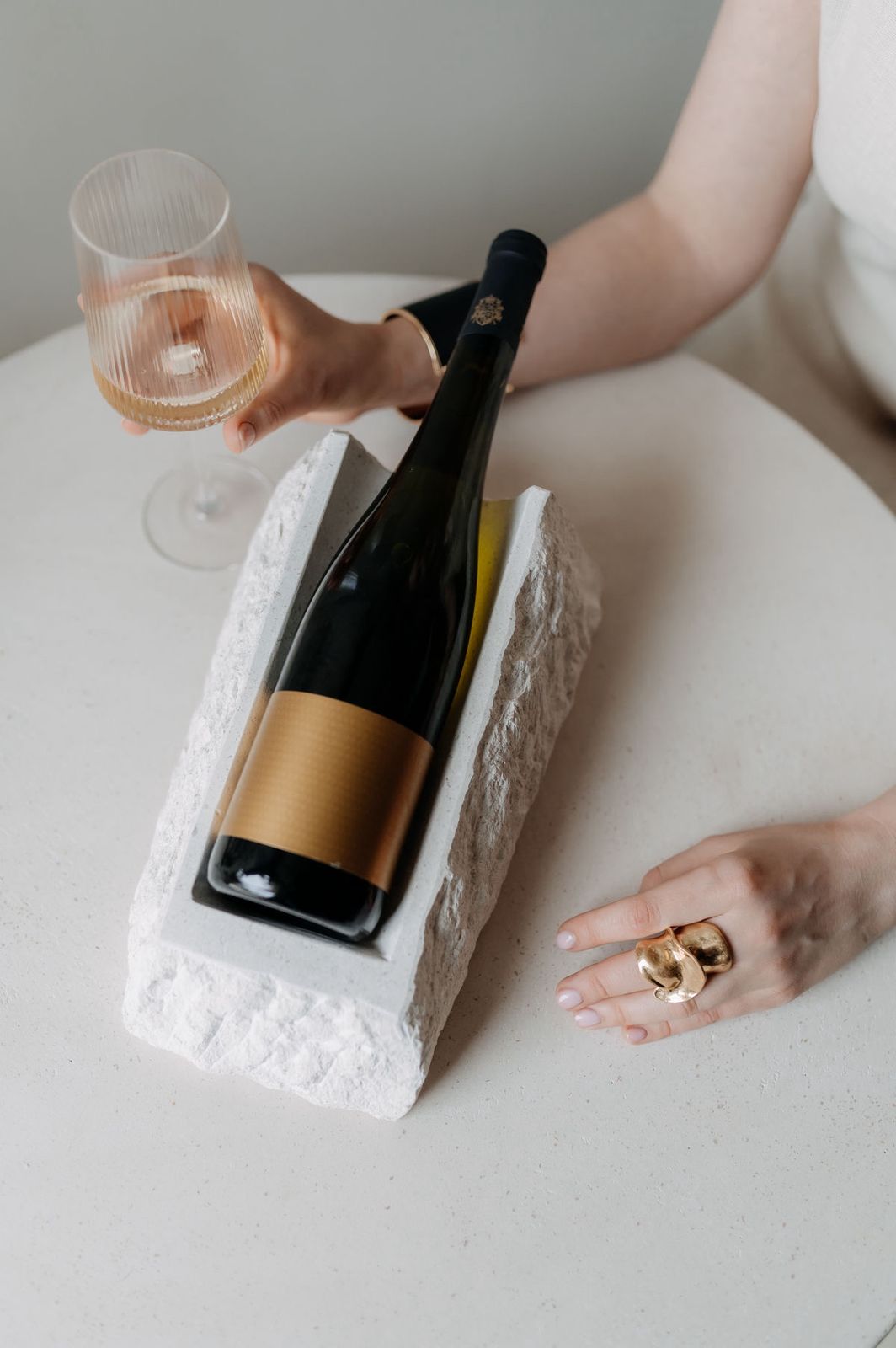 Terroir Cradle – Stone Wine Holder