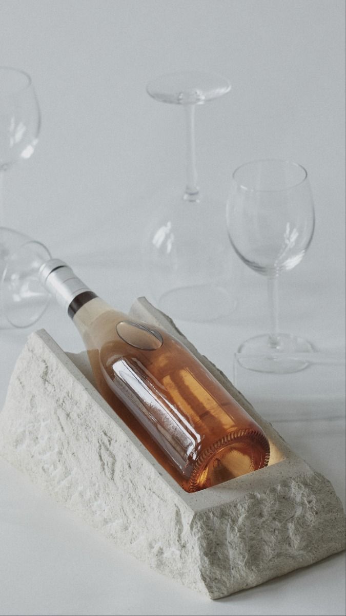 Terroir Cradle – Stone Wine Holder